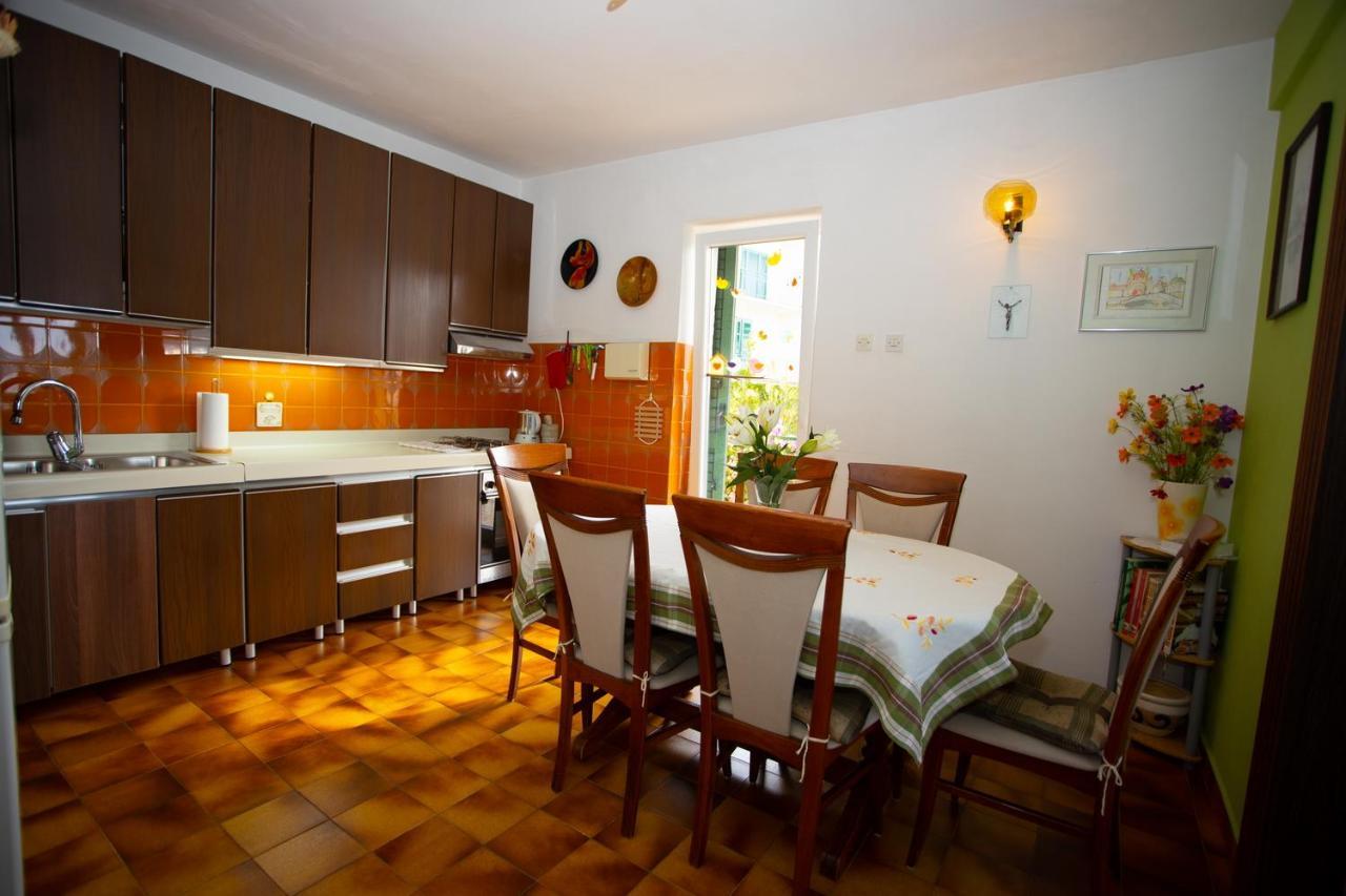 Apartment Nola Podgora Exterior foto