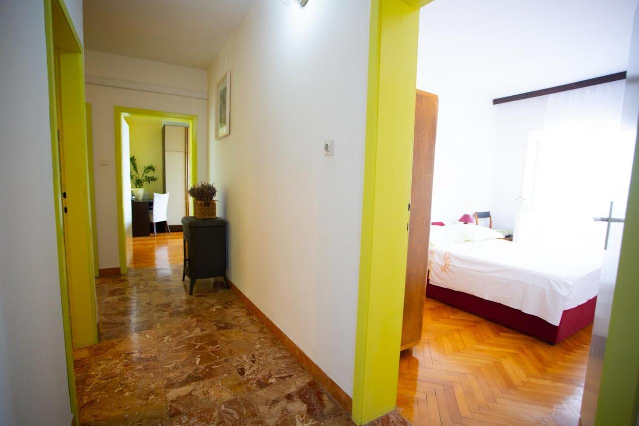 Apartment Nola Podgora Exterior foto