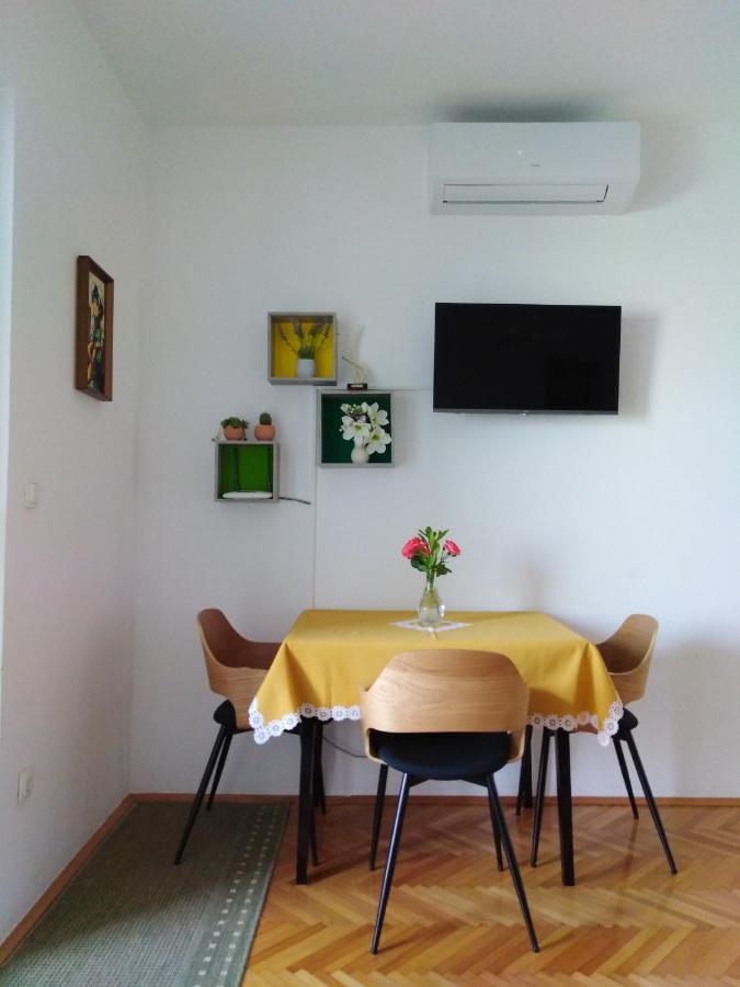 Apartment Nola Podgora Exterior foto